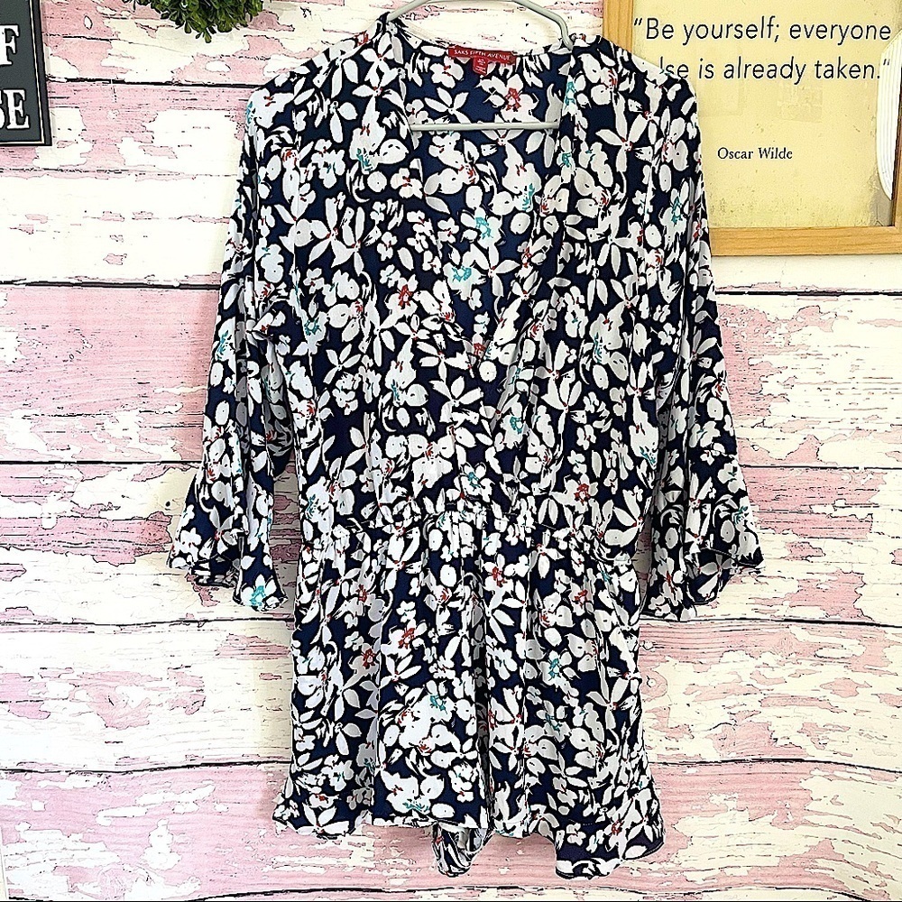 SAKS FIFTH AVENUE Blue White Floral Long Sleeve Romper Large EUC Spring Summer